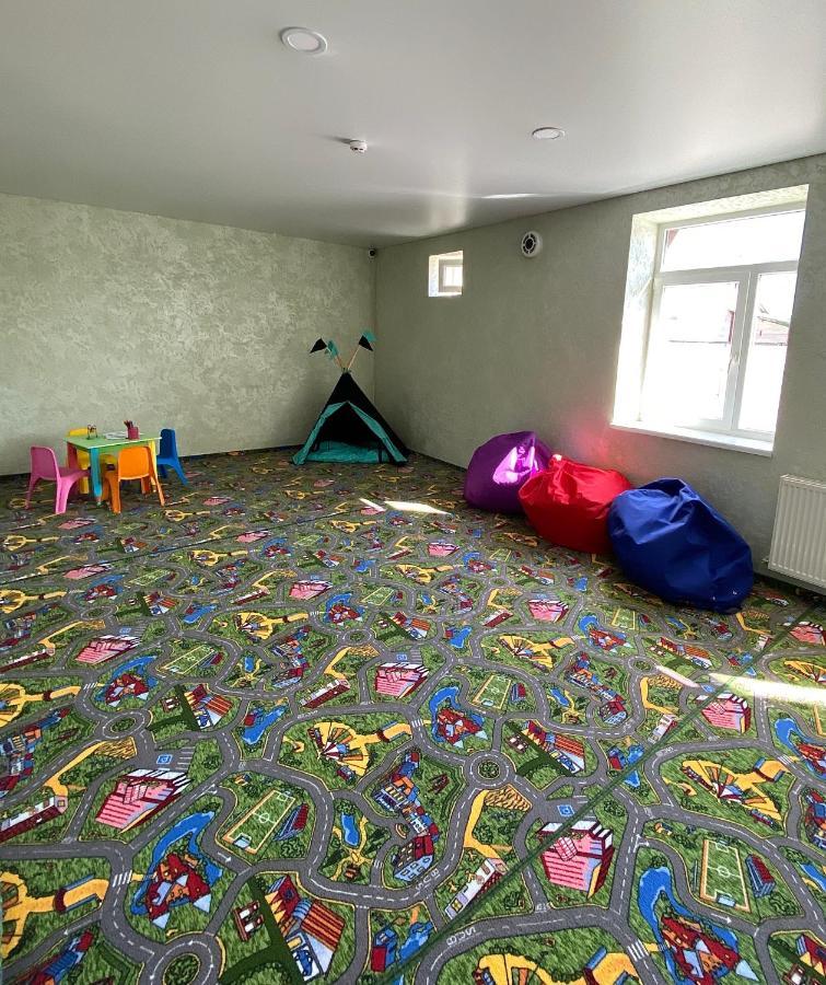 Hotel Dozari Korostyshiv Dış mekan fotoğraf